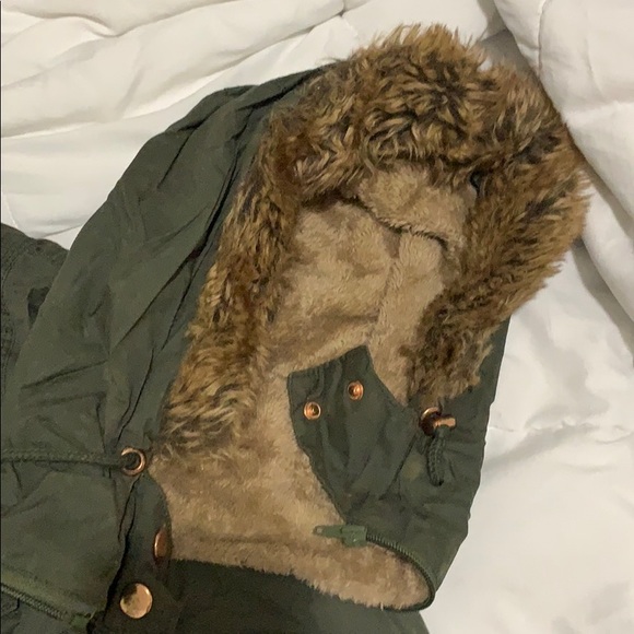 Removable hooded Parka - Picture 2 of 6